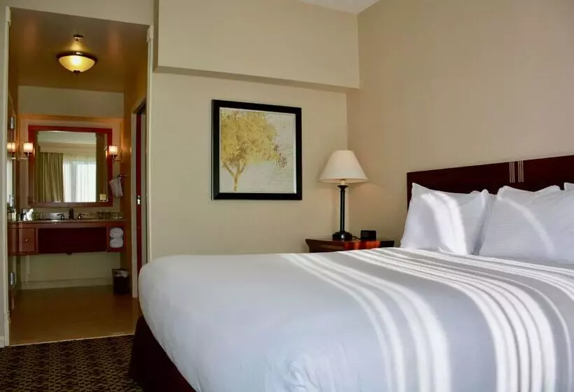 Doubletree Suites By Hilton Hotel Mt. Laurel