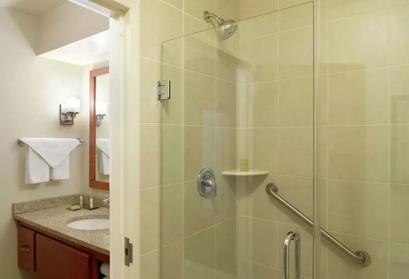 Doubletree Suites By Hilton Hotel Mt. Laurel