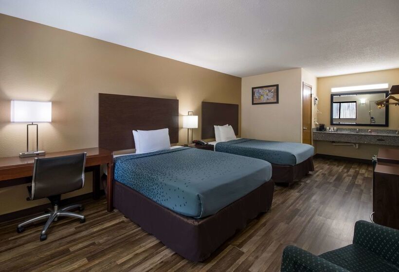 בית מלון כפרי Econo Lodge