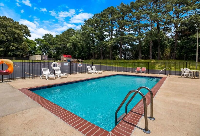 בית מלון כפרי Econo Lodge