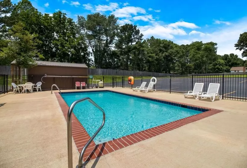 فندق Econo Lodge