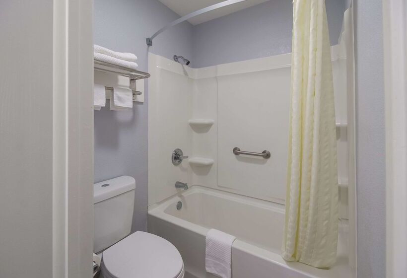 בית מלון כפרי Econo Lodge