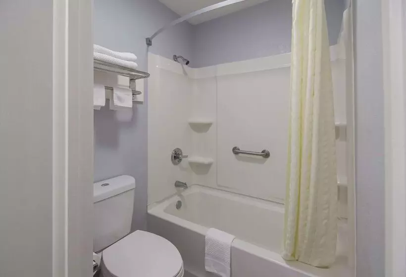 فندق Econo Lodge