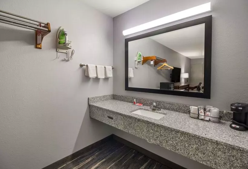 فندق Econo Lodge