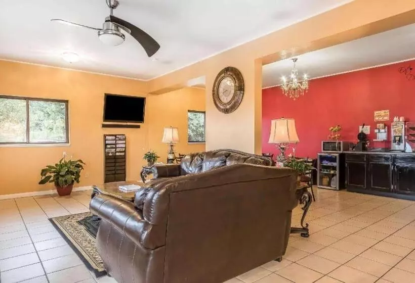 فندق Econo Lodge