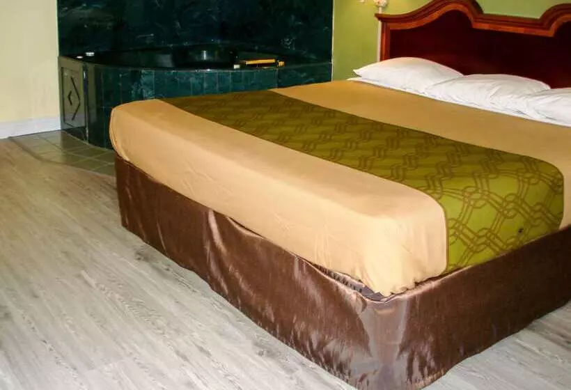 هتل Econo Lodge Texarkana I30