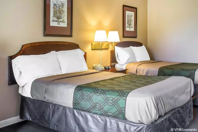 Отель Econo Lodge Union City  Atlanta South