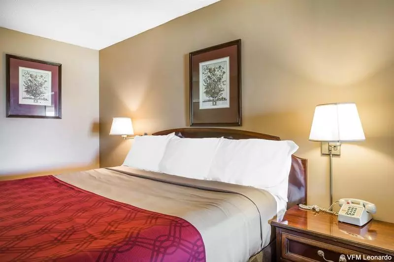 Отель Econo Lodge Union City  Atlanta South