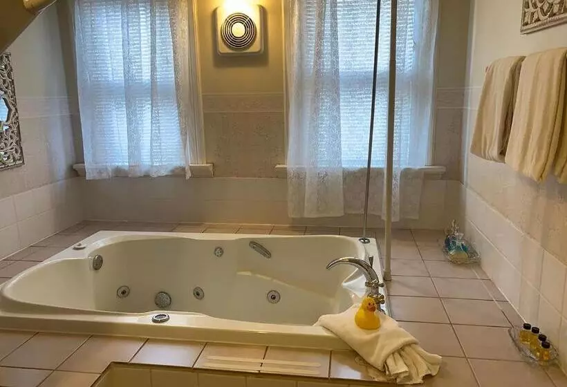 בית מלון כפרי Haterleigh Heritage Inn