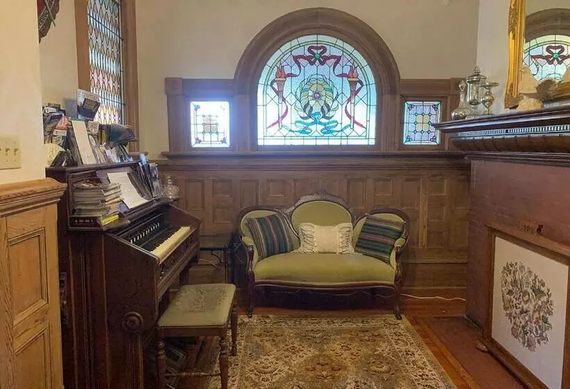 בית מלון כפרי Haterleigh Heritage Inn