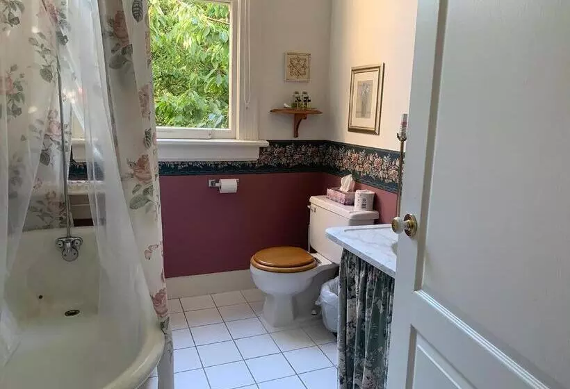 בית מלון כפרי Haterleigh Heritage Inn