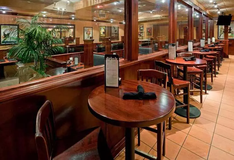 酒店 Hilton Springfield