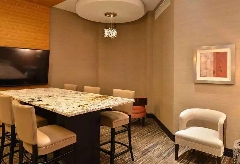 酒店 Hilton Springfield