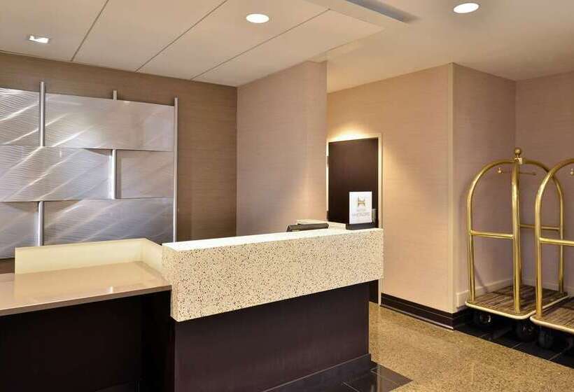 호텔 Hilton Springfield