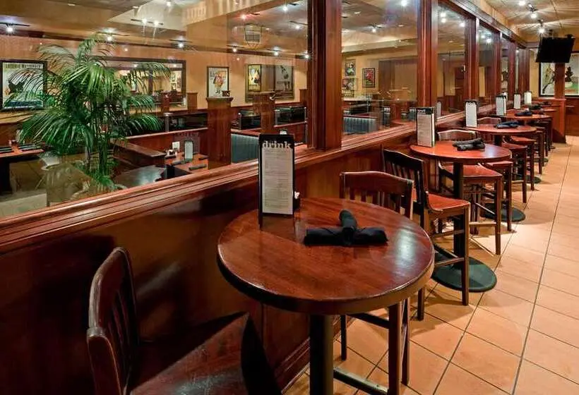 ホテル Hilton Springfield