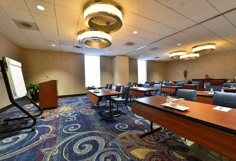 ホテル Hilton Springfield