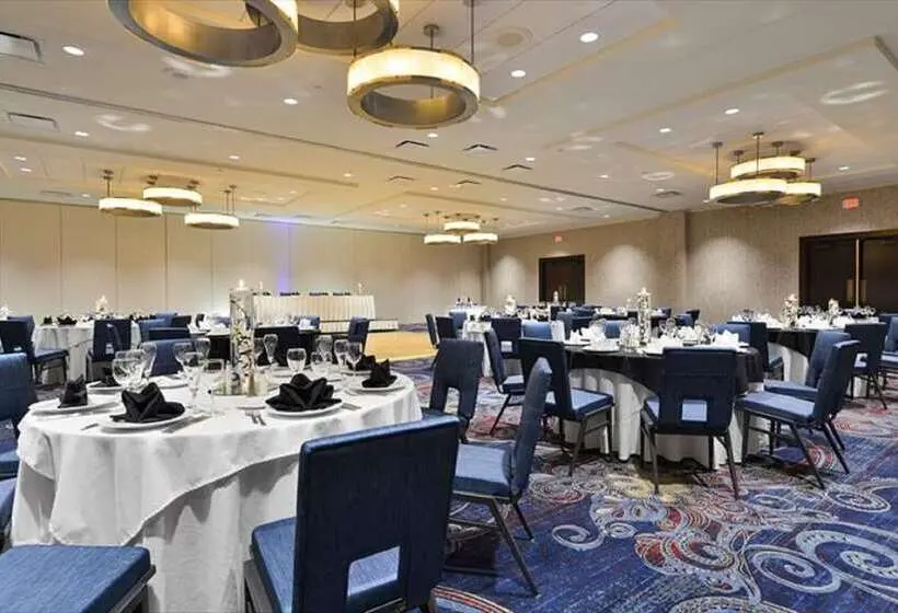 ホテル Hilton Springfield