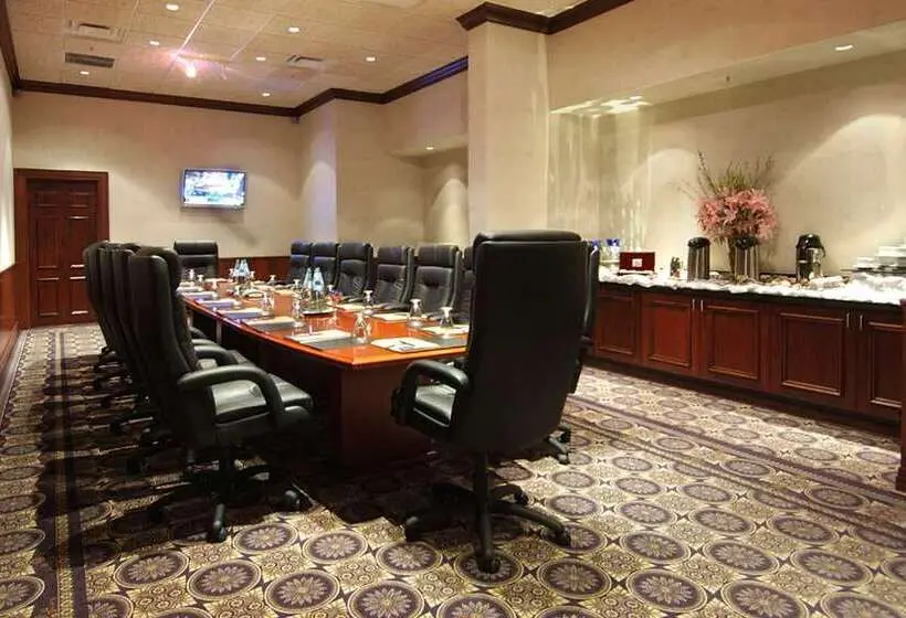 ホテル Hilton Springfield