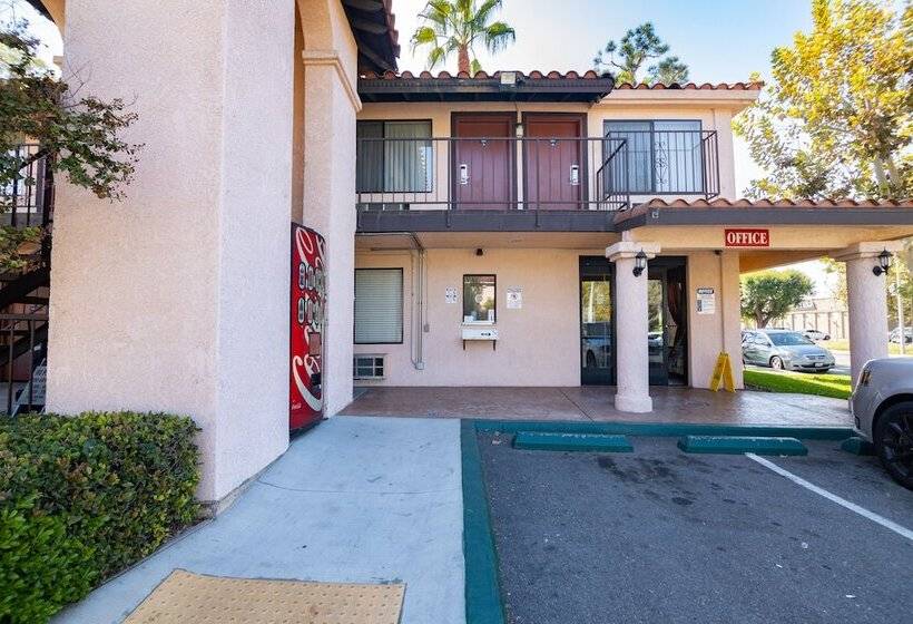 호텔 Hospitality Inn