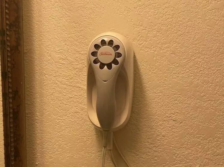 호텔 Hospitality Inn