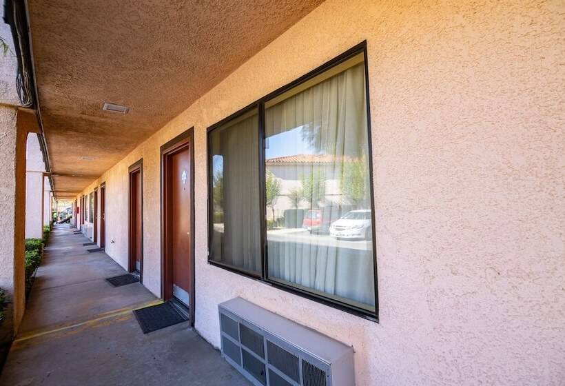 호텔 Hospitality Inn