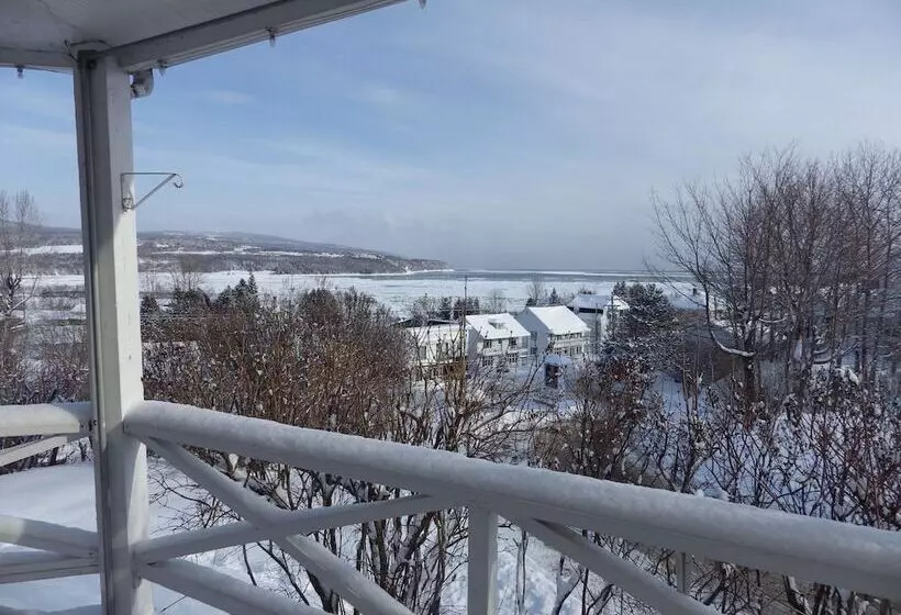 Отель Le Manoir Charlevoix