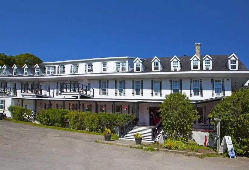 Отель Le Manoir Charlevoix