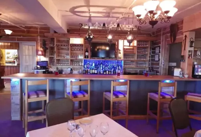 Отель Le Manoir Charlevoix