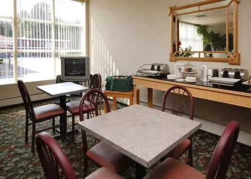 هتل Courtyard Poughkeepsie