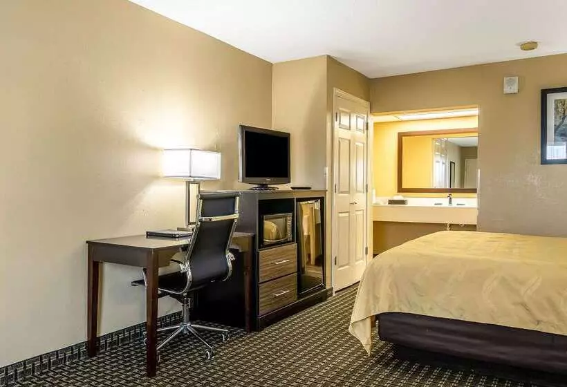 בית מלון כפרי Quality Inn National Fairgrounds Area