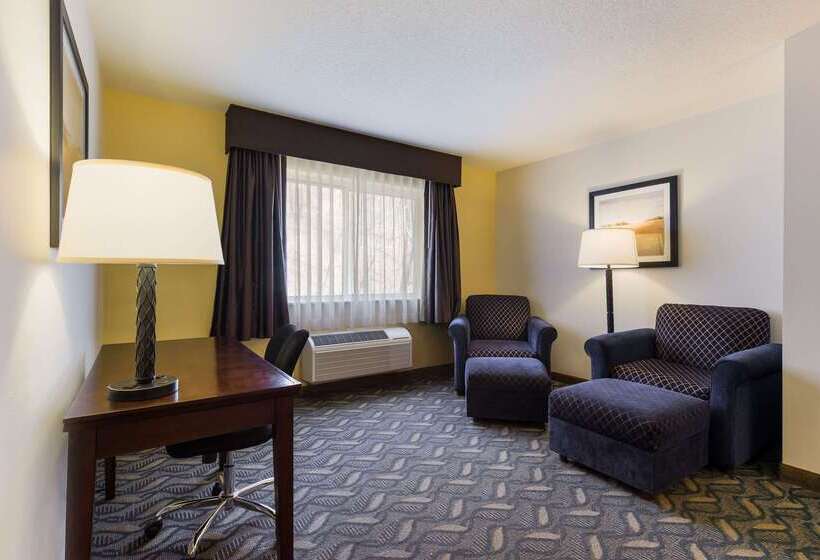 فندق Quality Inn & Suites Red Wing