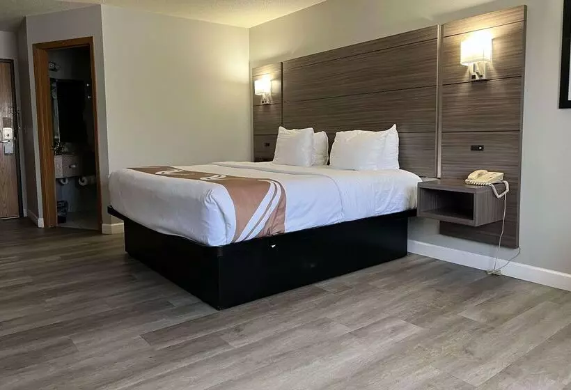 בית מלון כפרי Quality Inn & Suites Red Wing