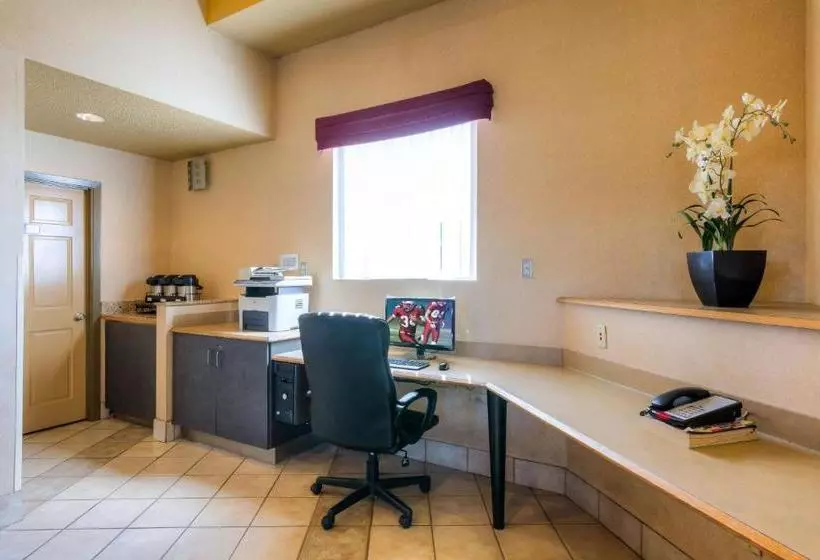 فندق Red Roof Inn Tulsa