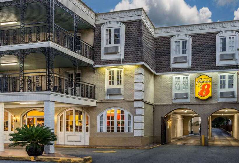 Hotel Super 8 By Wyndham New Orleans