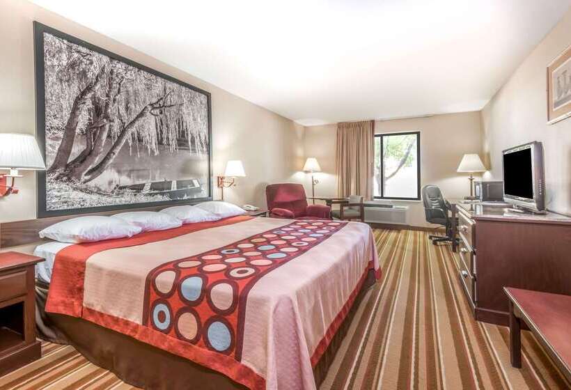 فندق Super 8 By Wyndham Salina I70