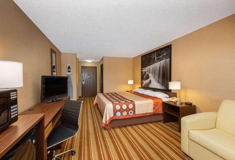 فندق Super 8 By Wyndham Salina I70