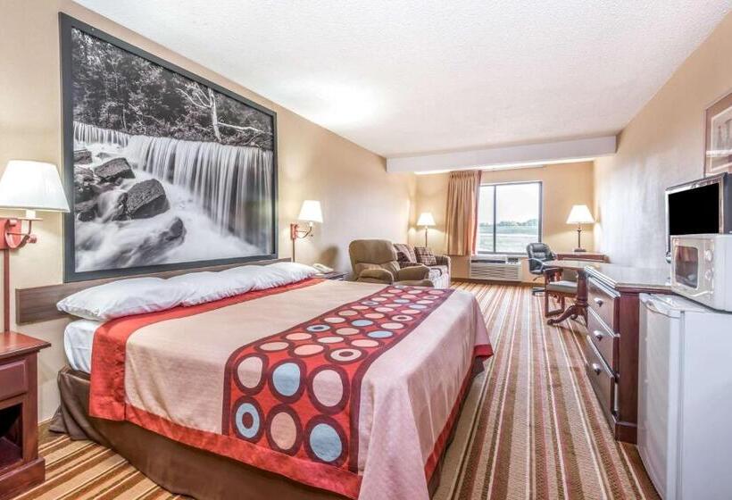 فندق Super 8 By Wyndham Salina I70