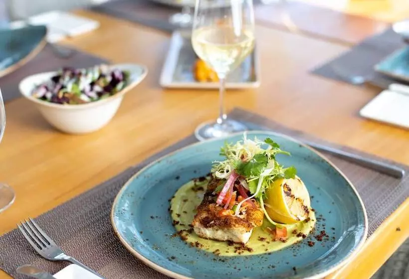 هتل The Cove Eleuthera