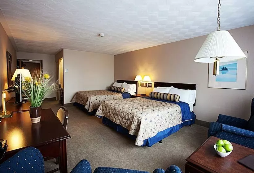 호텔 The Fredericton Inn