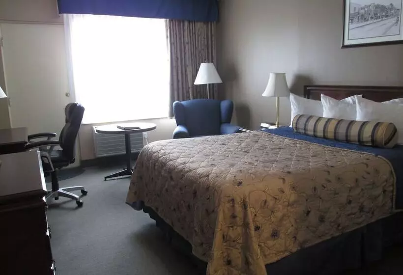 호텔 The Fredericton Inn