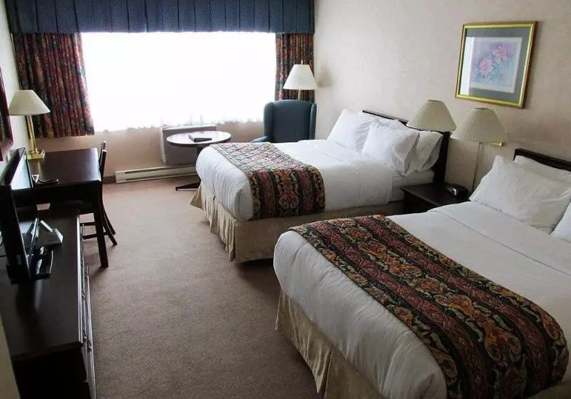 호텔 The Fredericton Inn