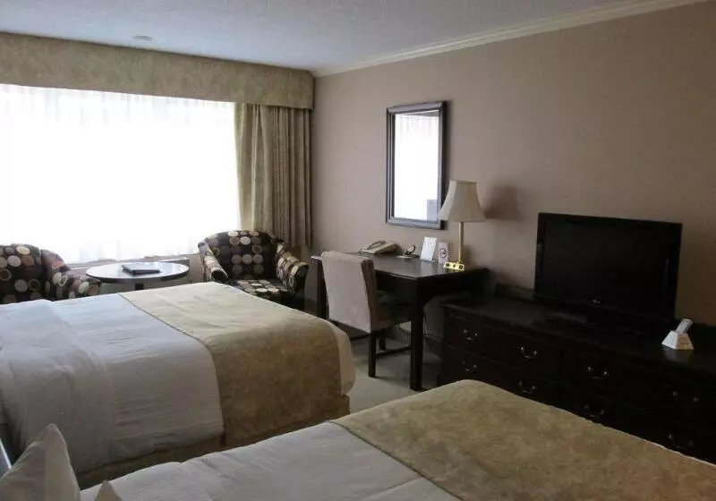 호텔 The Fredericton Inn