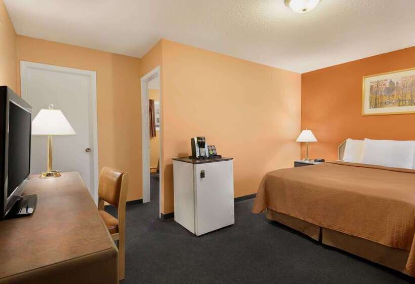 호텔 Travelodge By Wyndham Quesnel Bc