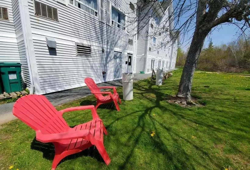 ホテル Travelodge Suites By Wyndham Halifax Dartmouth