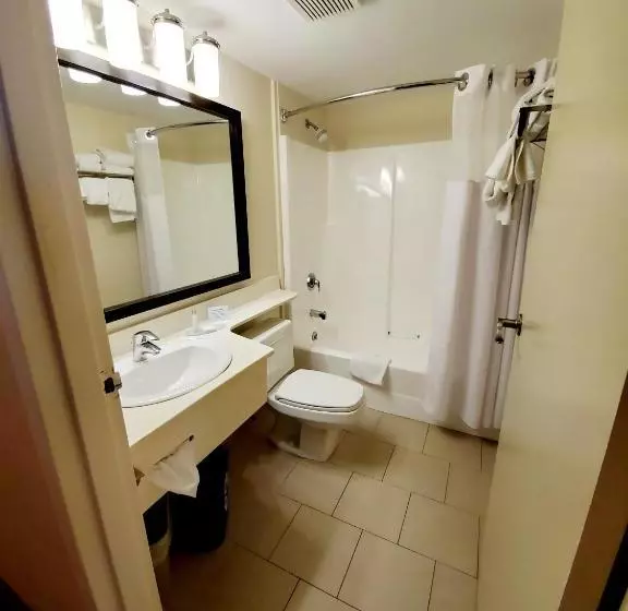 ホテル Travelodge Suites By Wyndham Halifax Dartmouth