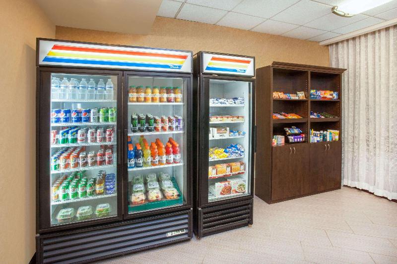 בית מלון כפרי Wyndham Garden Schaumburg Chicago Northwest