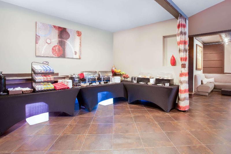 בית מלון כפרי Wyndham Garden Schaumburg Chicago Northwest