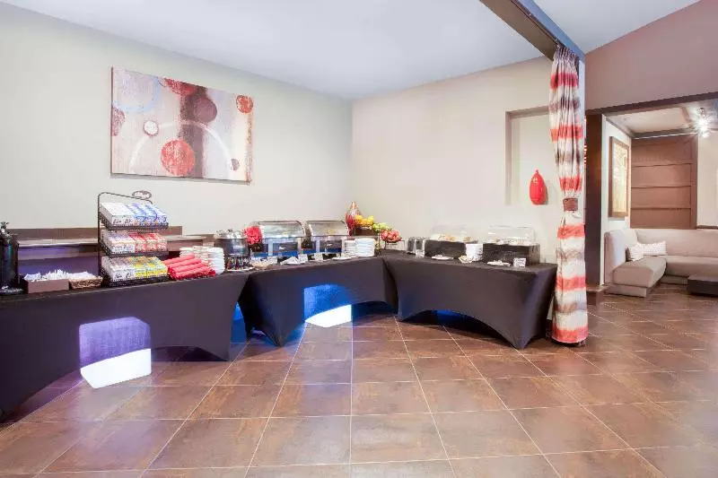 ホテル Wyndham Garden Schaumburg Chicago Northwest