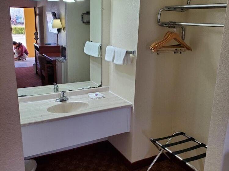 Motel 6 Shamrock, Tx