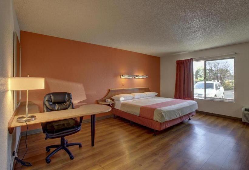 Motel 6santa Ana, Ca Irvine Orange County Airport